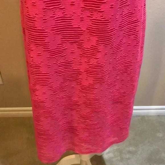 Nine West Hot Pink Floral Eyelet Midi Sheath Dress Fully Lined Zipper Back-Sz 4 - Picture 6 of 9